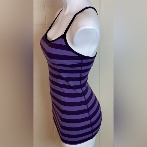 LULULEMON Tank Power Y Racerback tank PURPLE STRIPED ATHLETIC Yoga size 6 - Picture 3 of 6